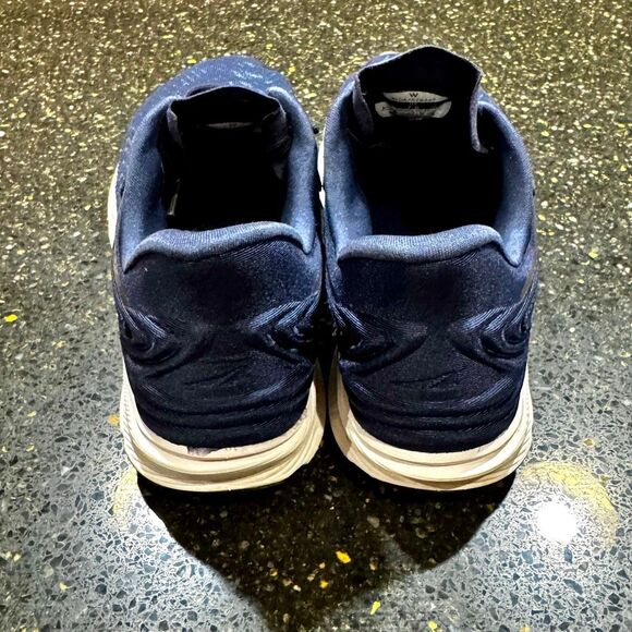 Altra Torin 6 Running Shoes. Navy. Size 7.5. - Picture 4 of 10